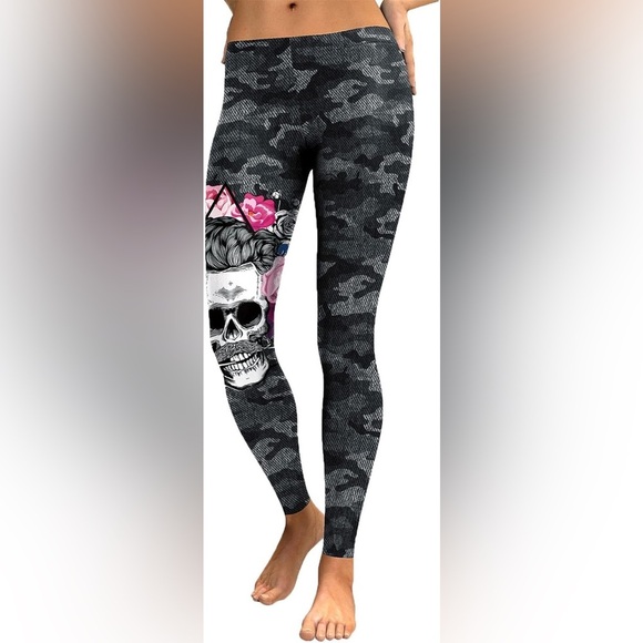 Women's Camouflage Skull Print Leggings - Picture 1 of 12